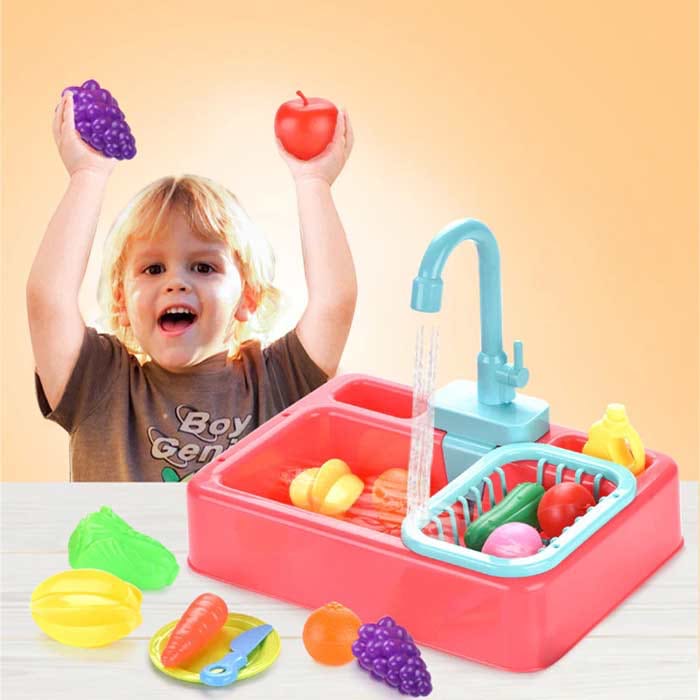 Kitchen sink toy featuring an electric circulation pump for real running water
