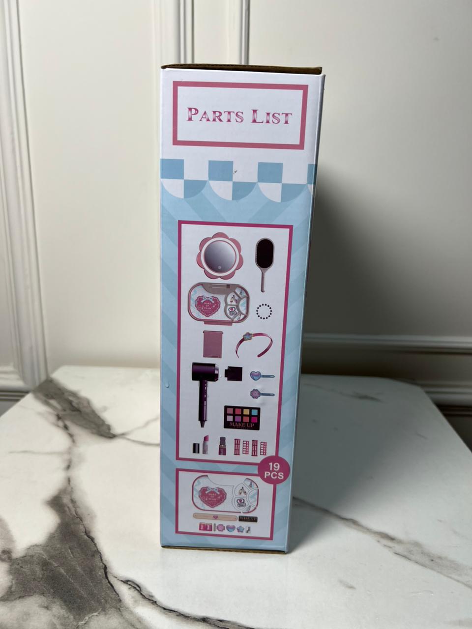 Lighted Makeup Mirror with Accessories