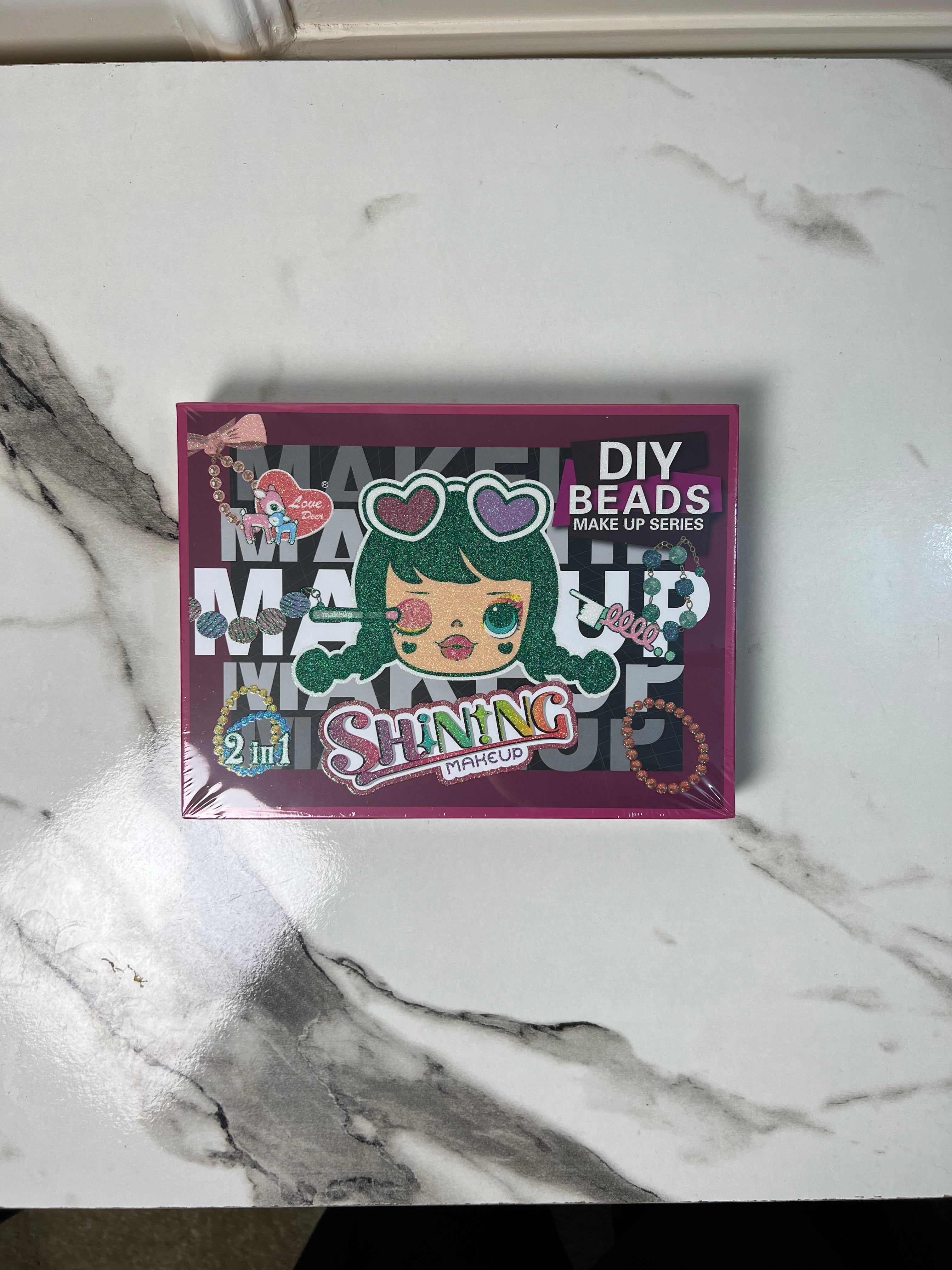 Shining beads 2 in 1 makeup set